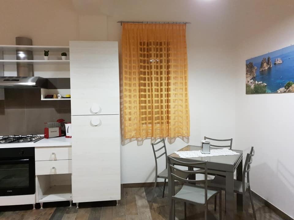 Case Vacanze Nonna Nick Castellammare del Golfo Exterior photo
